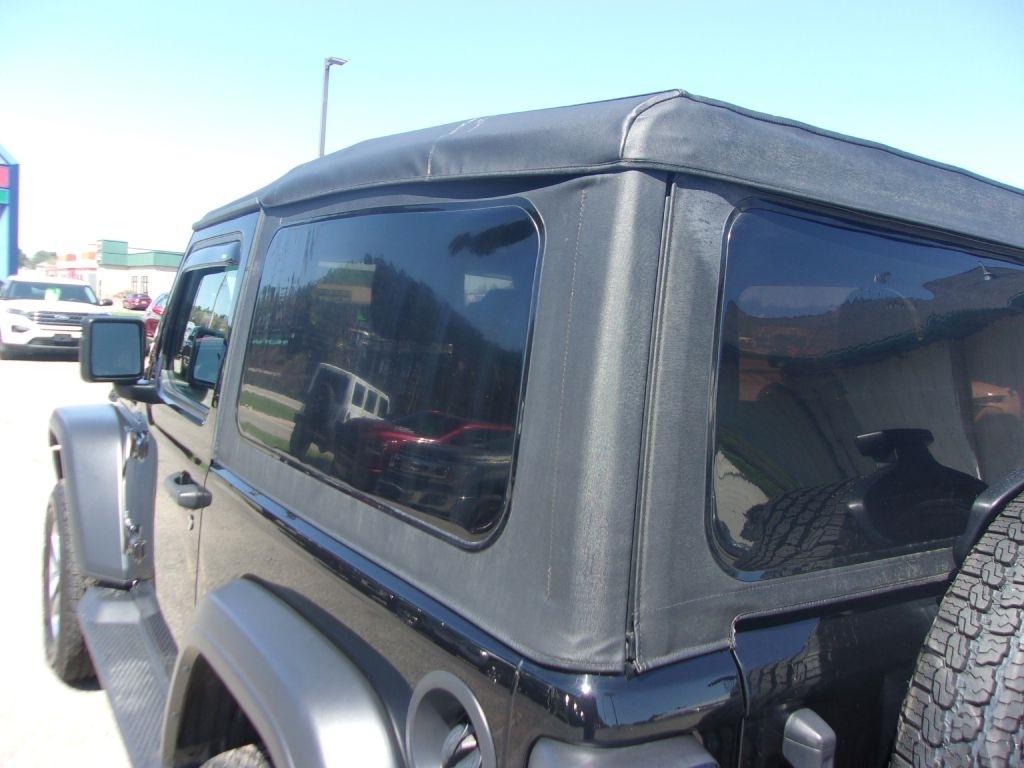 Jeep Wrangler Sport 4x4 2020