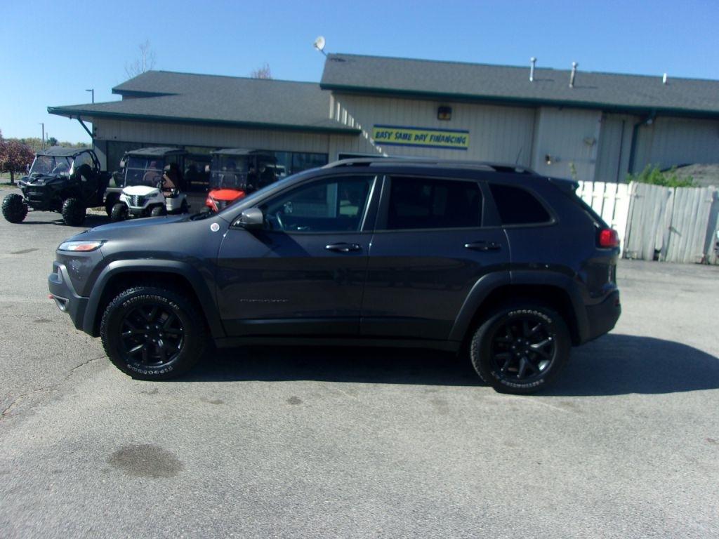 Jeep Cherokee 4WD 4dr Trailhawk 2016