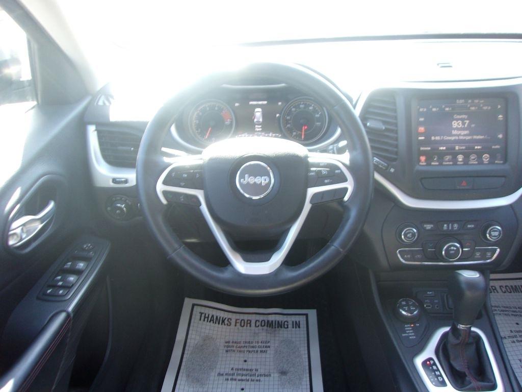 Jeep Cherokee 4WD 4dr Trailhawk 2016