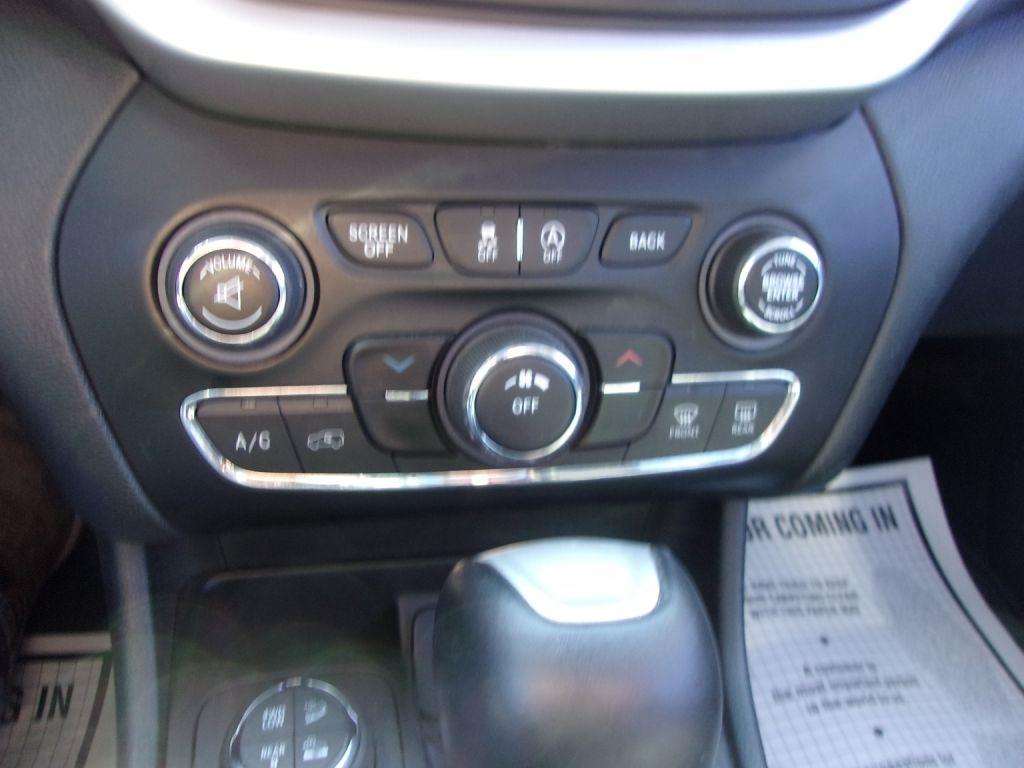 Jeep Cherokee 4WD 4dr Trailhawk 2016