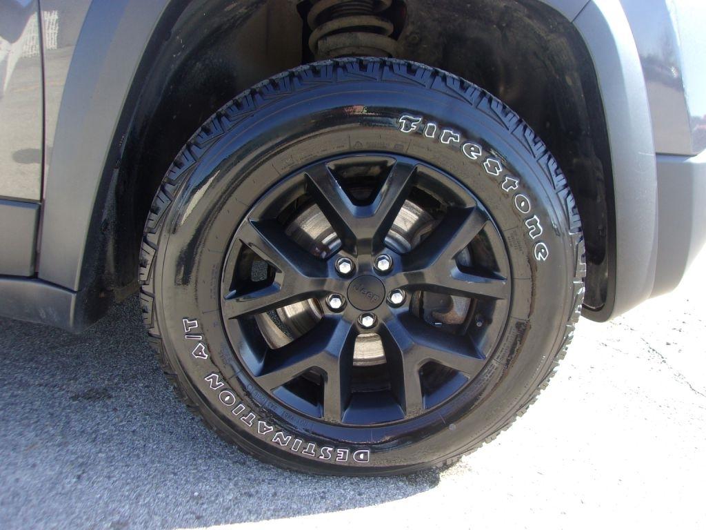 Jeep Cherokee 4WD 4dr Trailhawk 2016