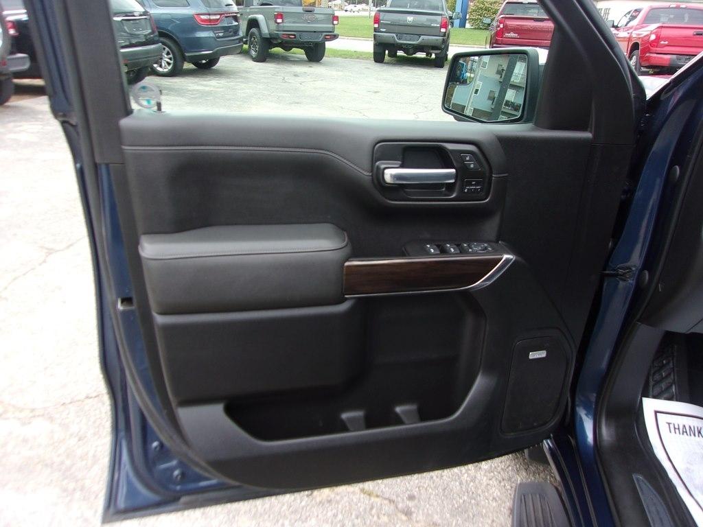 GMC Sierra 1500 4WD Crew Cab 147" SLT 2021