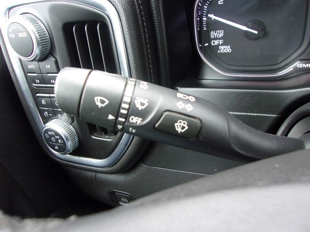 GMC Sierra 1500 4WD Crew Cab 147" SLT 2021