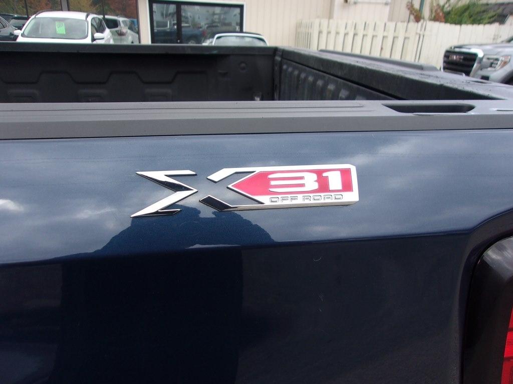 GMC Sierra 1500 4WD Crew Cab 147" SLT 2021