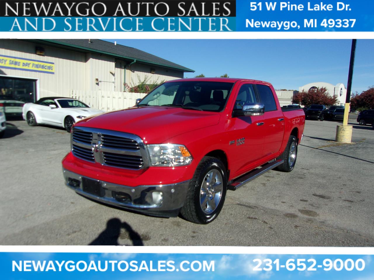 2016 RAM 1500 4WD Crew Cab 140.5" Big Horn