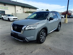 2022 Nissan Pathfinder 