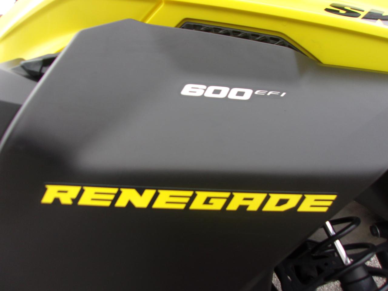 Ski-Doo Renegade  2022