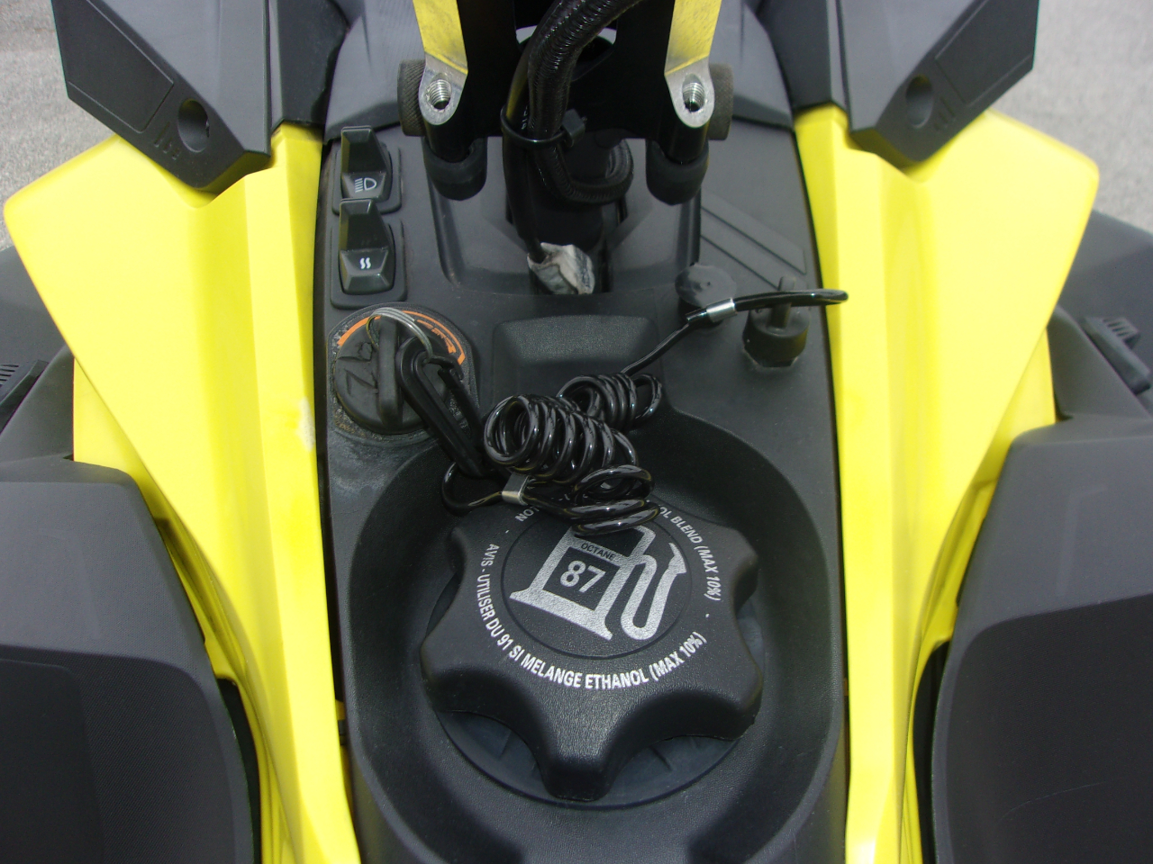 Ski-Doo Renegade  2022