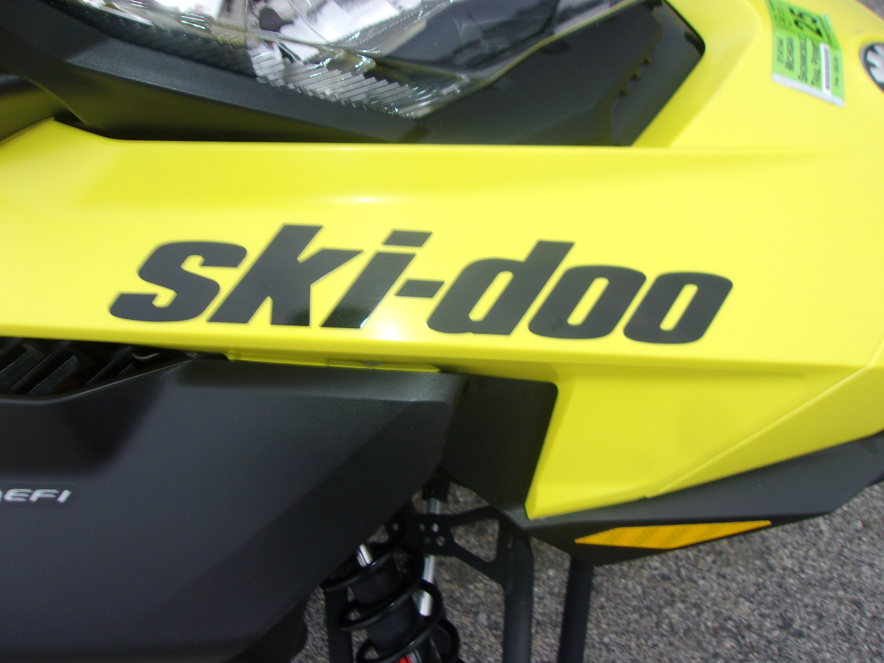 Ski-Doo Renegade  2022