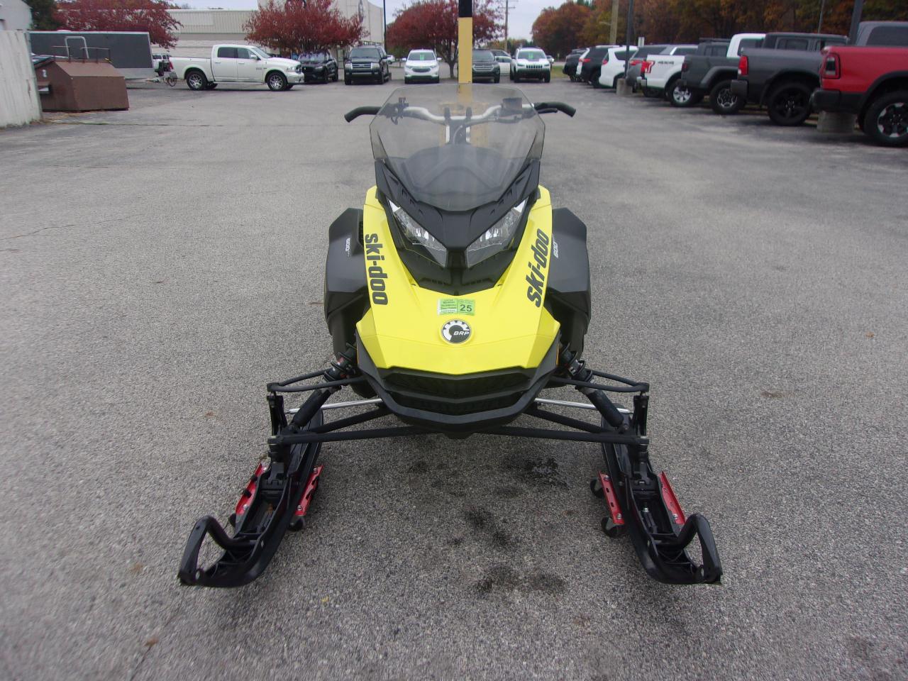 Ski-Doo Renegade  2022