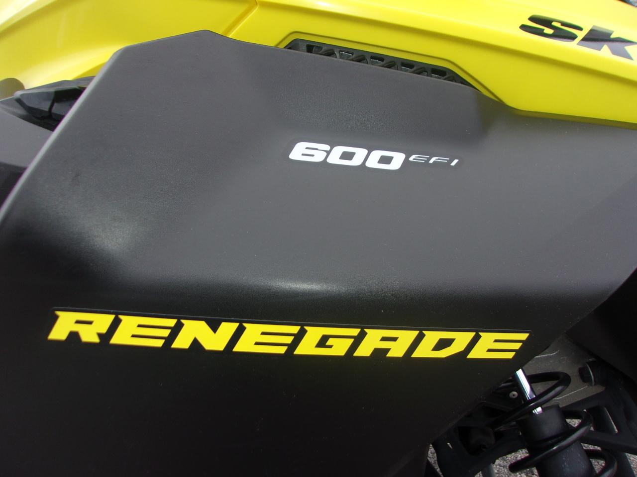 Ski-Doo Renegade  2022