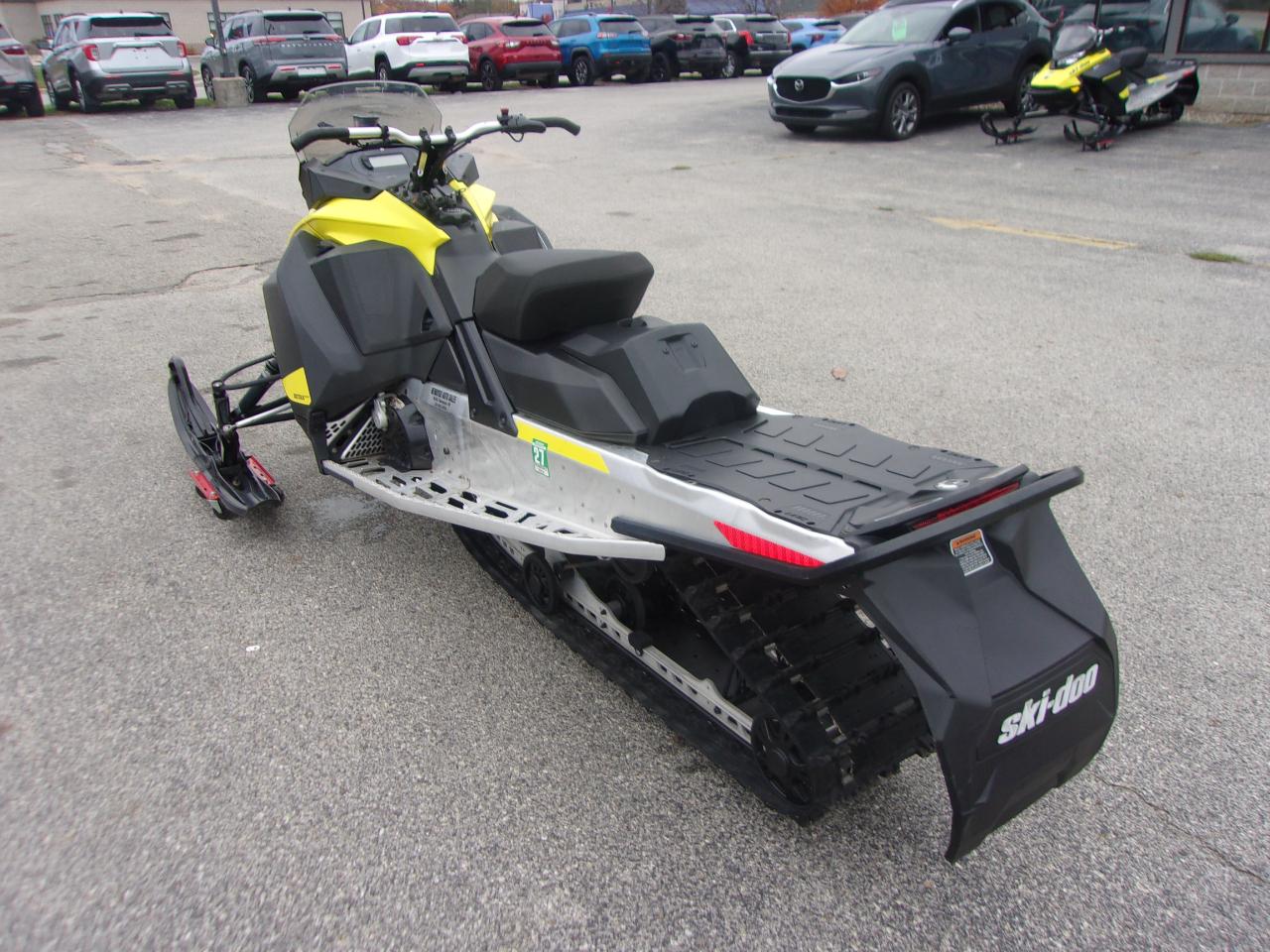 Ski-Doo Renegade  2022