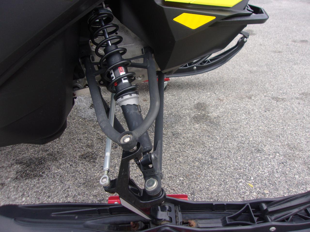 Ski-Doo Renegade  2022