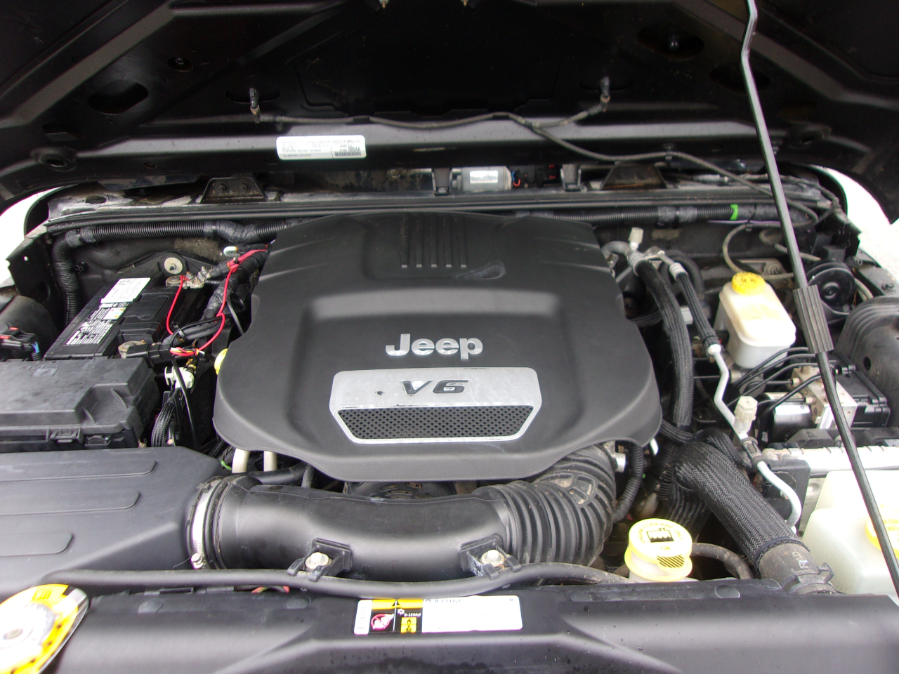 Jeep Wrangler 4WD 2dr Sport 2016