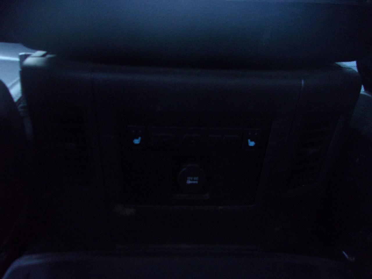 RAM 1500 4WD Crew Cab 149" Laramie 2016