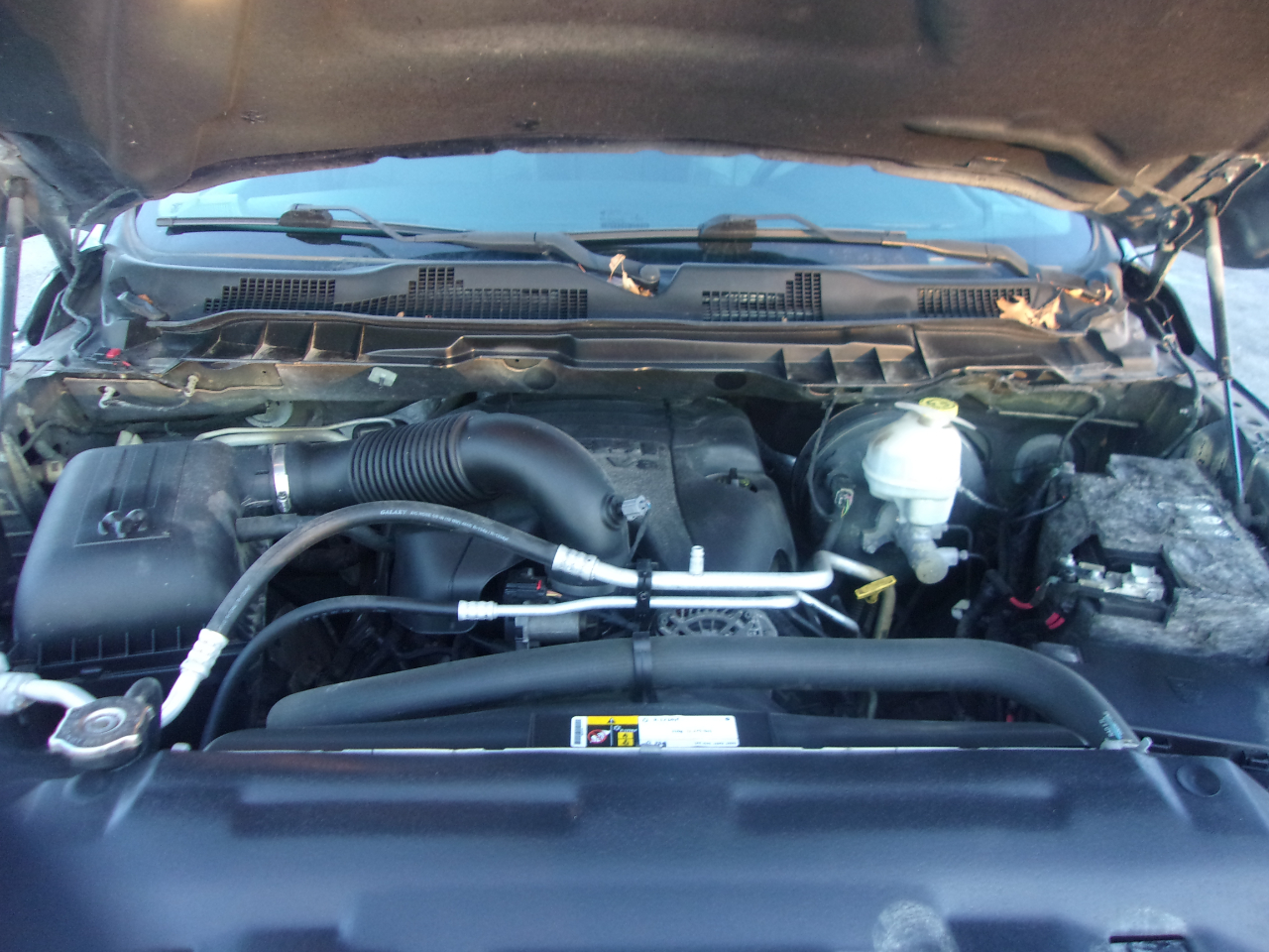 RAM 1500 4WD Crew Cab 149" Laramie 2016