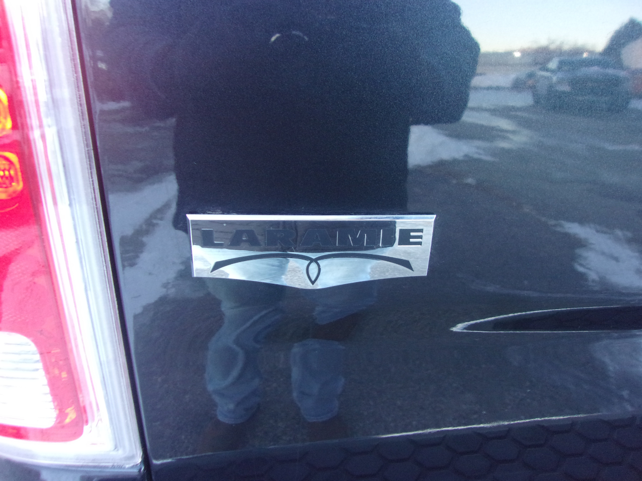 RAM 1500 4WD Crew Cab 149" Laramie 2016