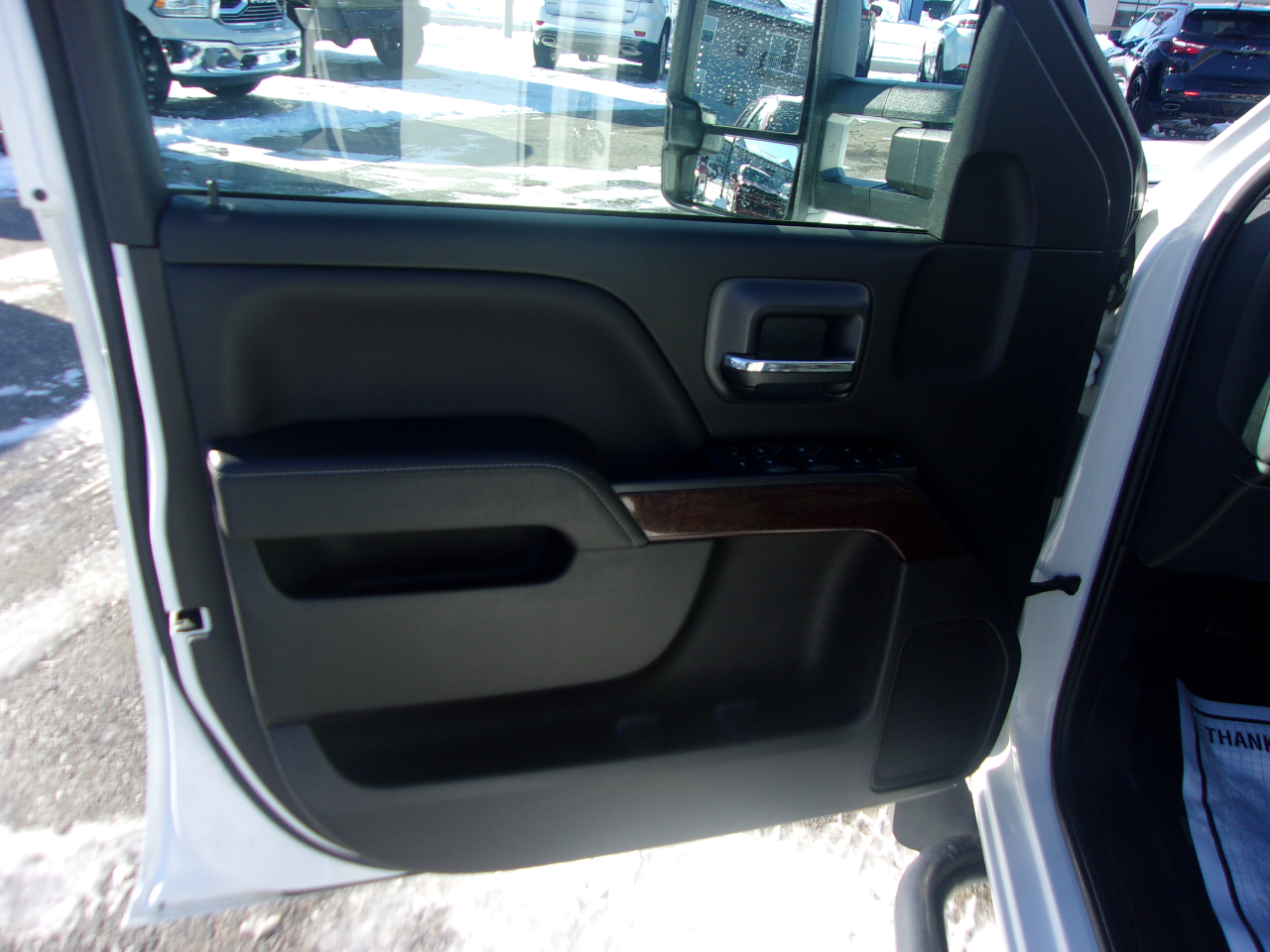 GMC Sierra 1500 4WD Double Cab 143.5" SLE 2018