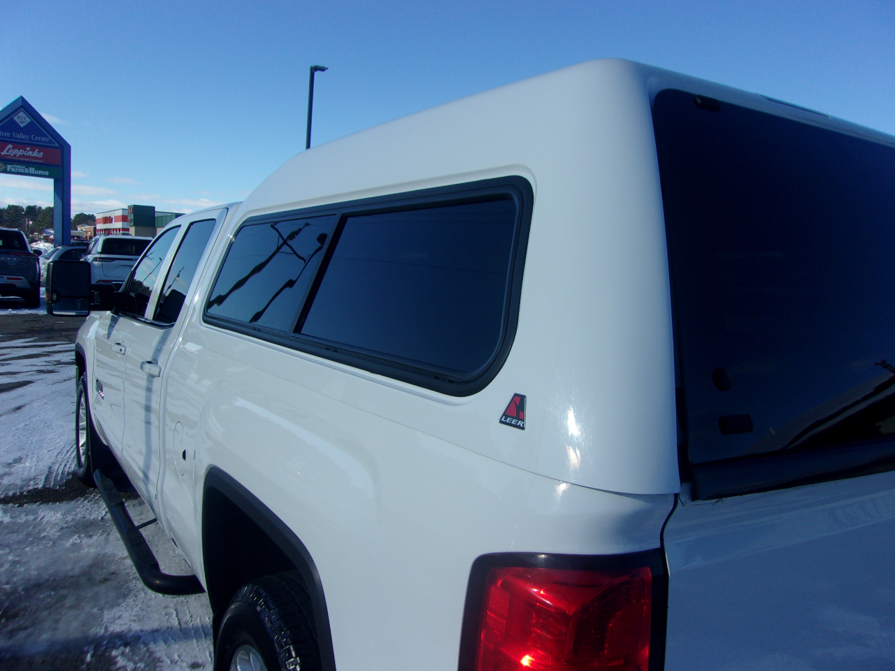 GMC Sierra 1500 4WD Double Cab 143.5" SLE 2018