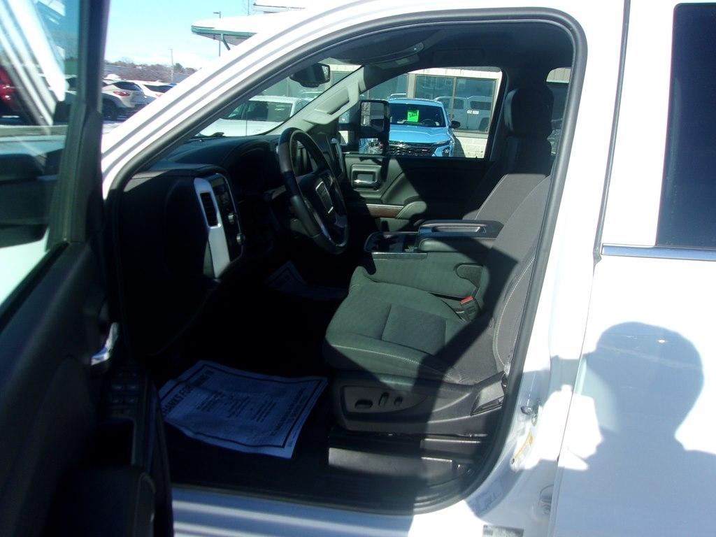 GMC Sierra 1500 4WD Double Cab 143.5" SLE 2018