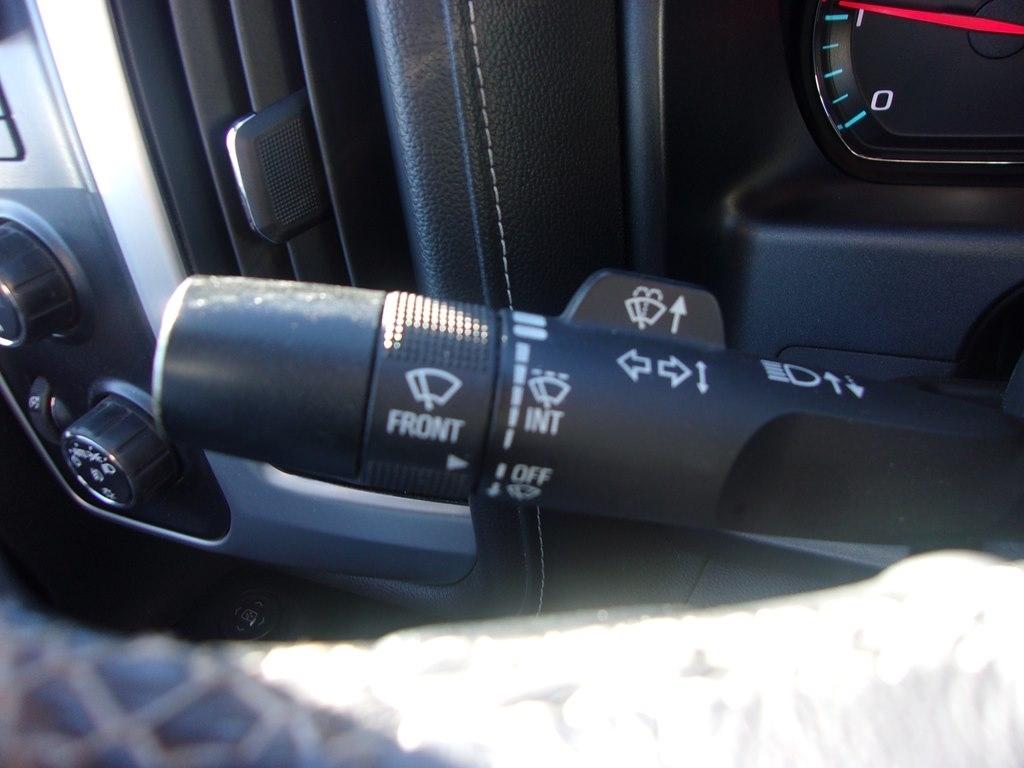 GMC Sierra 1500 4WD Double Cab 143.5" SLE 2018