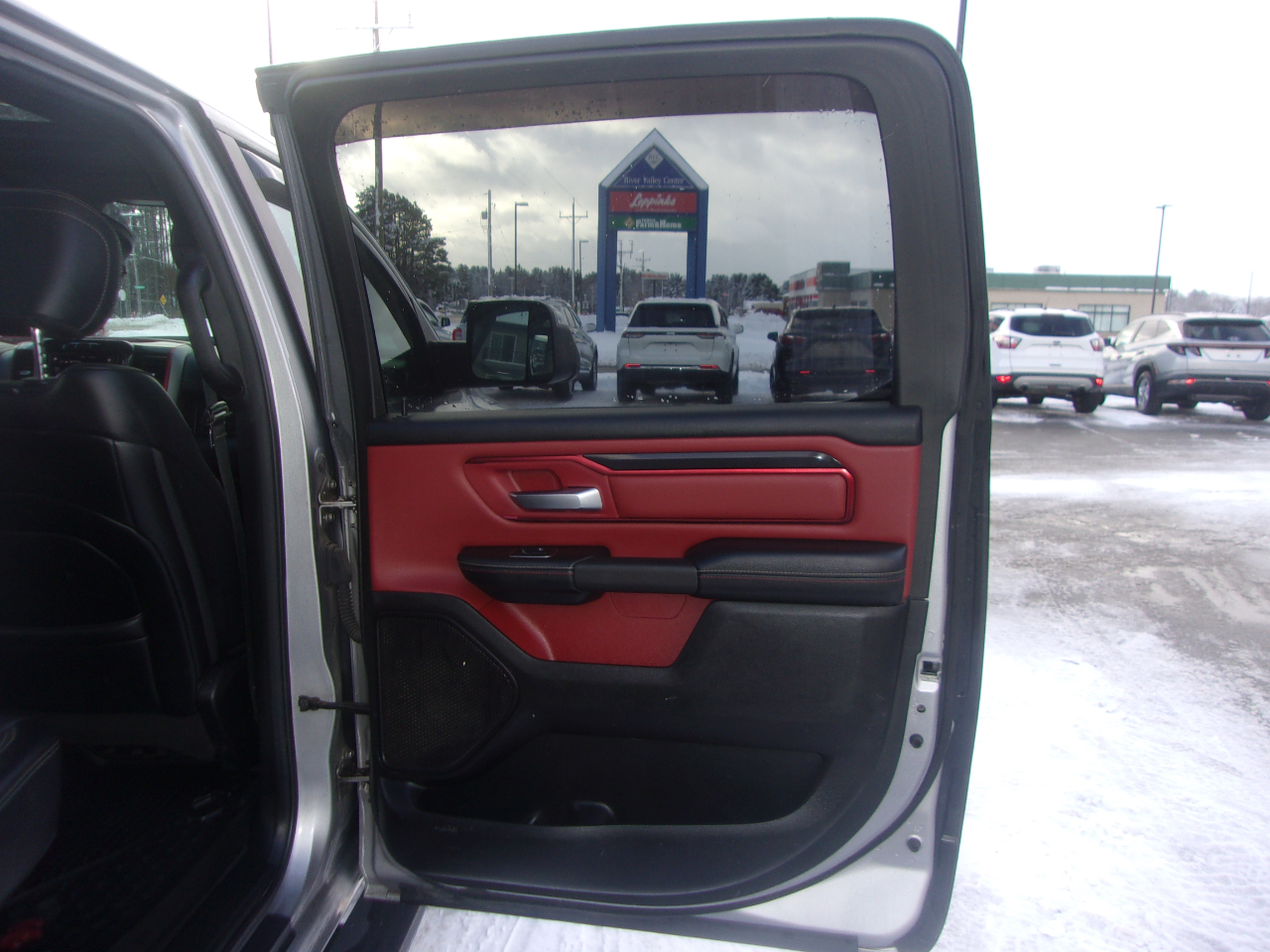 RAM 1500 Rebel 4x4 Crew Cab 5'7" Box 2019