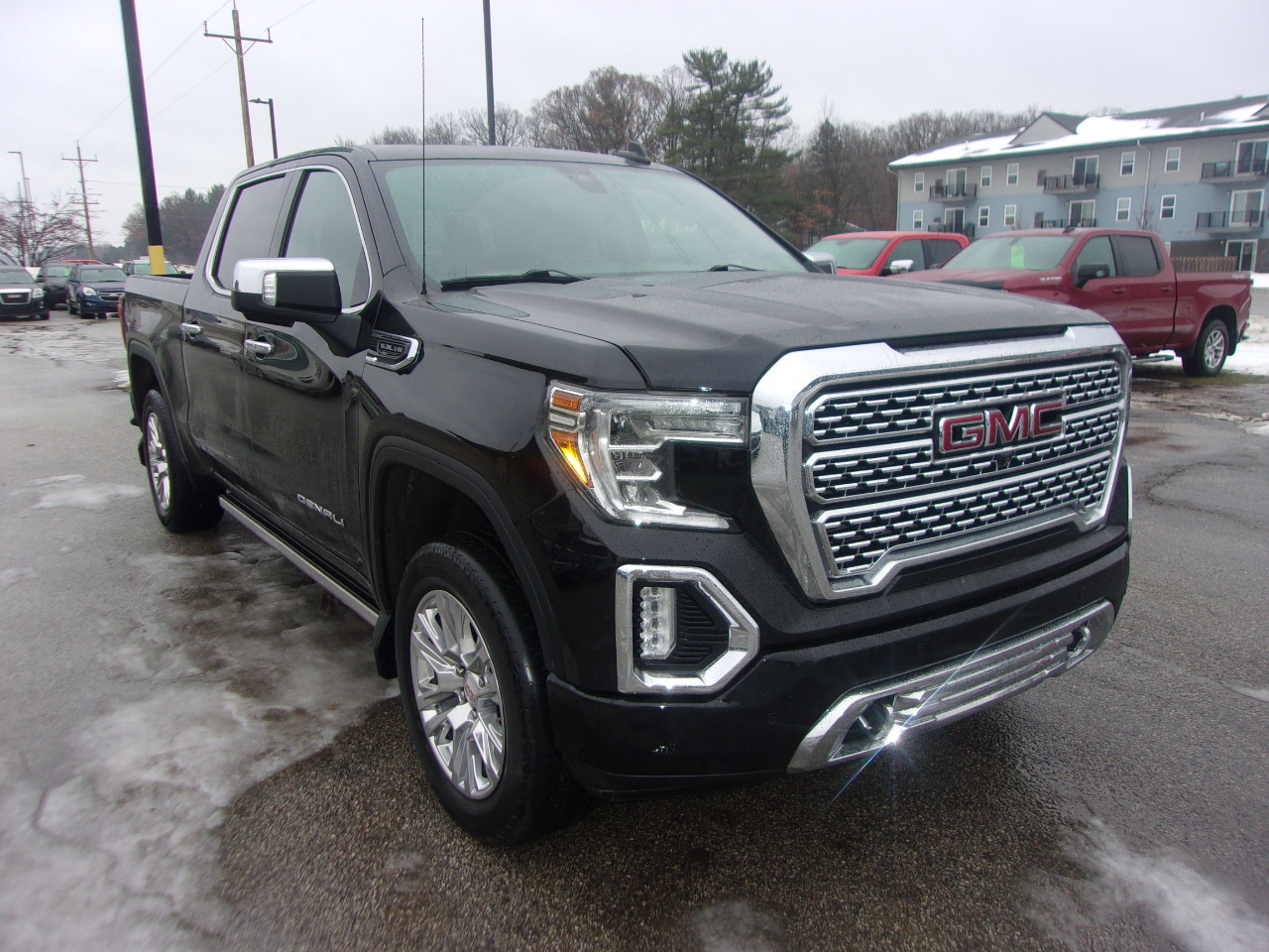 GMC Sierra 1500 4WD Crew Cab 147" Denali 2019