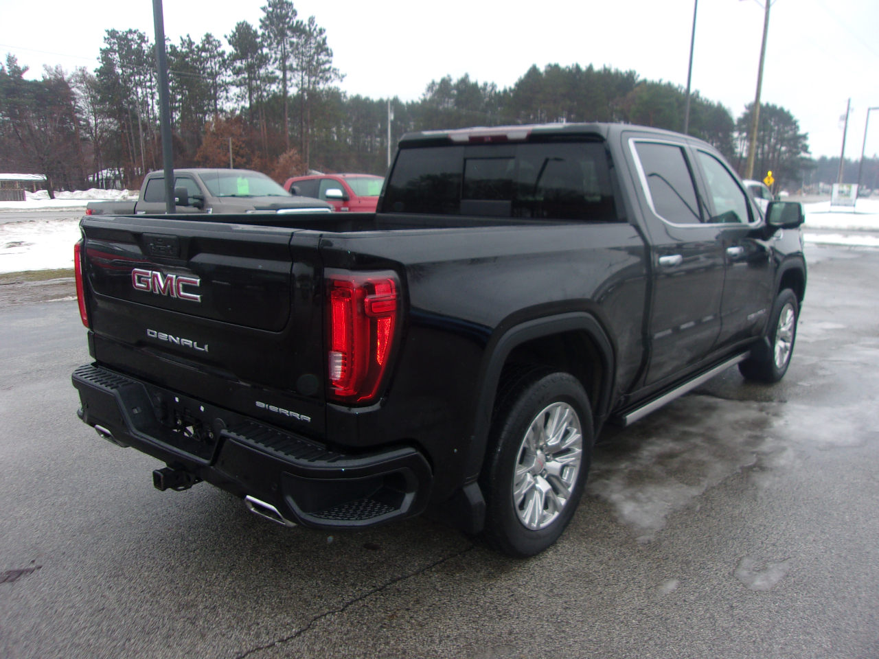 GMC Sierra 1500 4WD Crew Cab 147" Denali 2019
