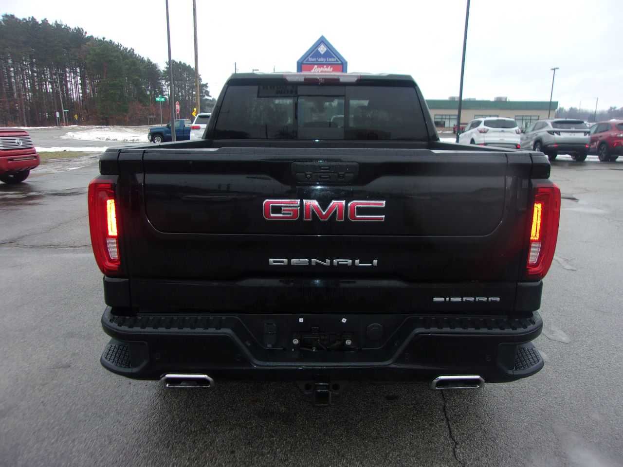 GMC Sierra 1500 4WD Crew Cab 147" Denali 2019