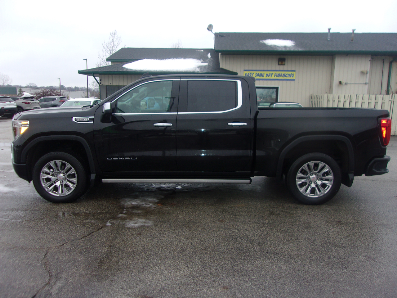 GMC Sierra 1500 4WD Crew Cab 147" Denali 2019