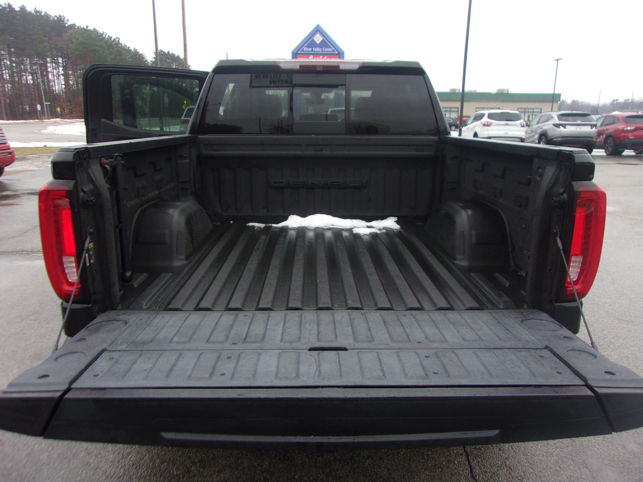 GMC Sierra 1500 4WD Crew Cab 147" Denali 2019