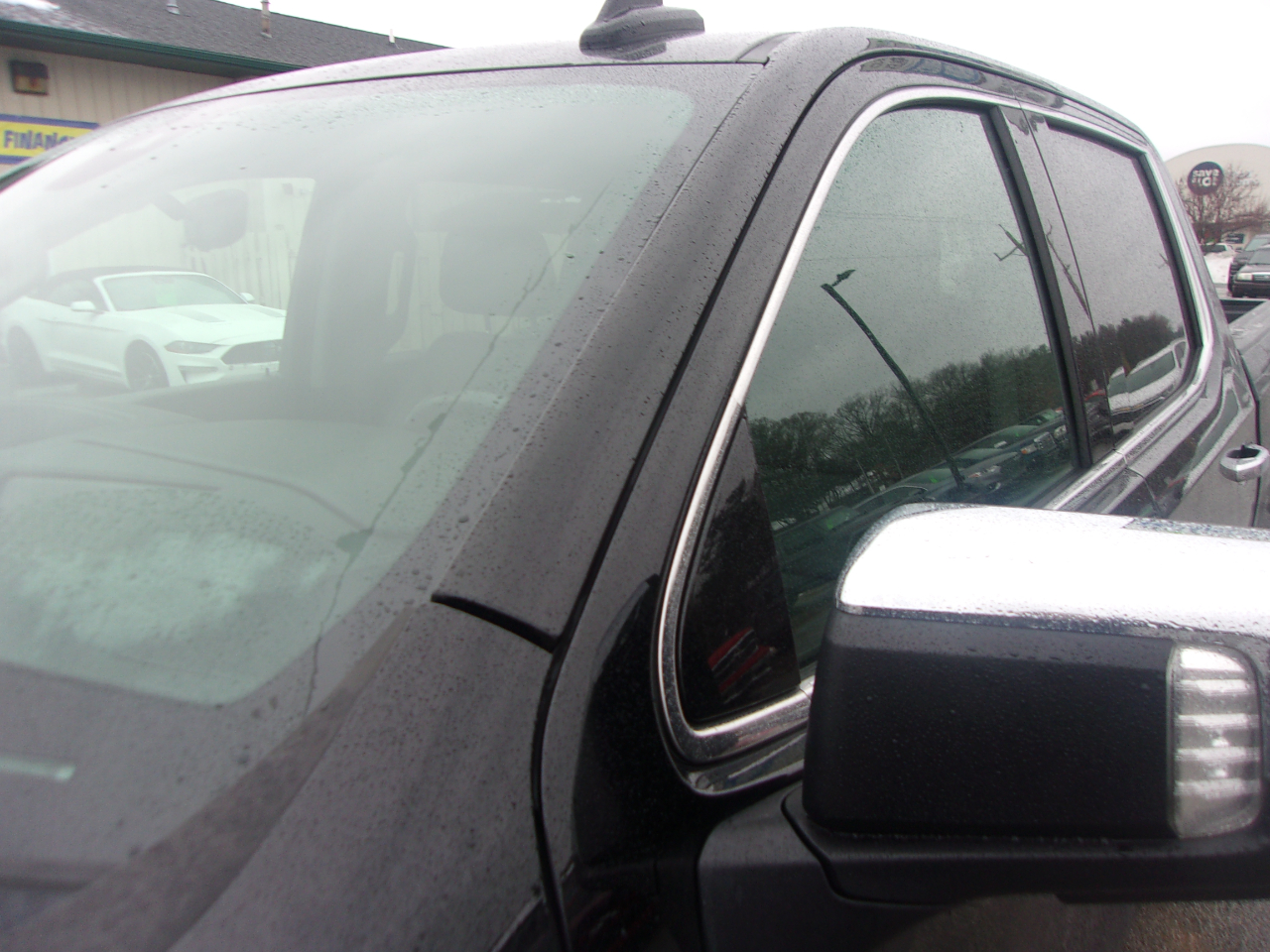 GMC Sierra 1500 4WD Crew Cab 147" Denali 2019