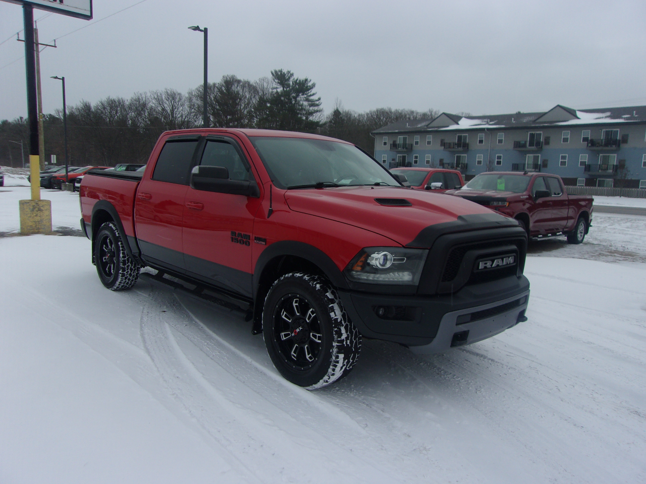 RAM 1500 4WD Crew Cab 140.5" Rebel 2016