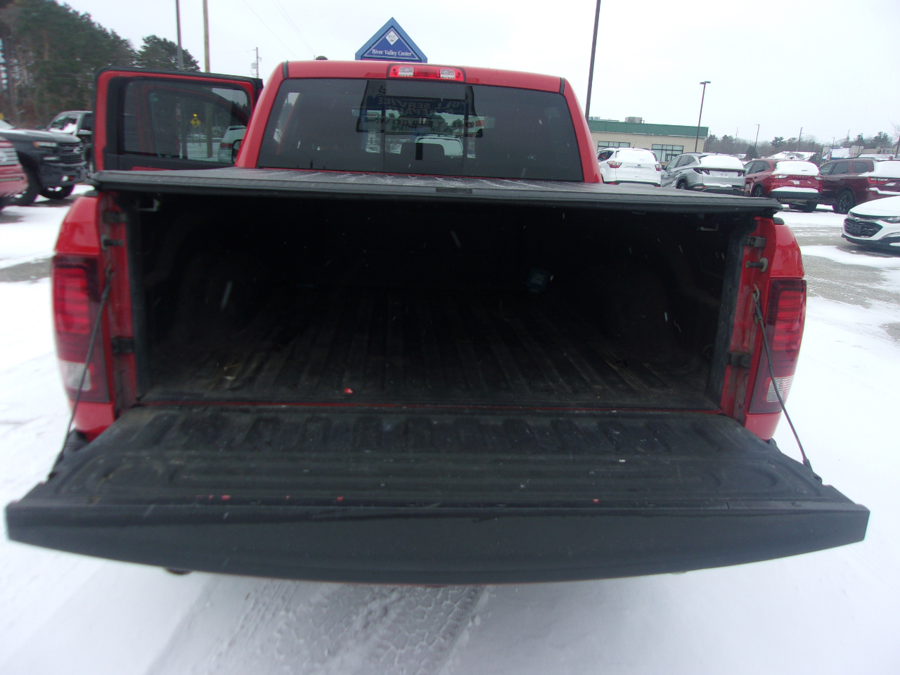 RAM 1500 4WD Crew Cab 140.5" Rebel 2016