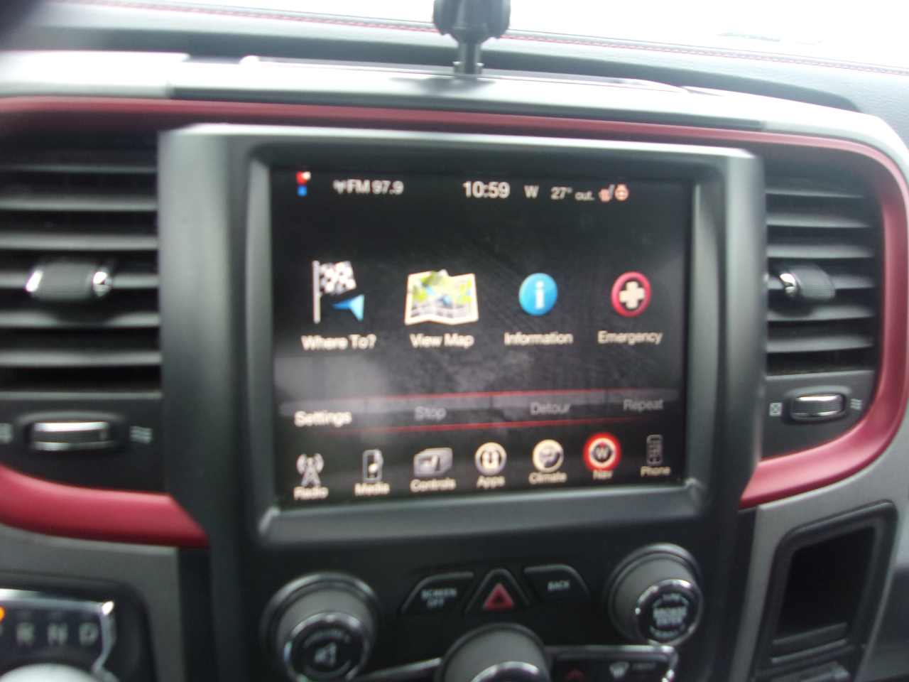 RAM 1500 4WD Crew Cab 140.5" Rebel 2016