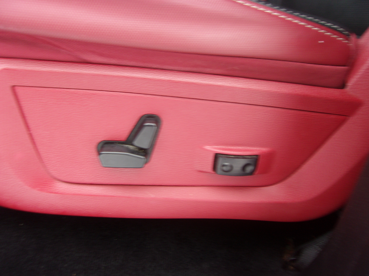 RAM 1500 4WD Crew Cab 140.5" Rebel 2016