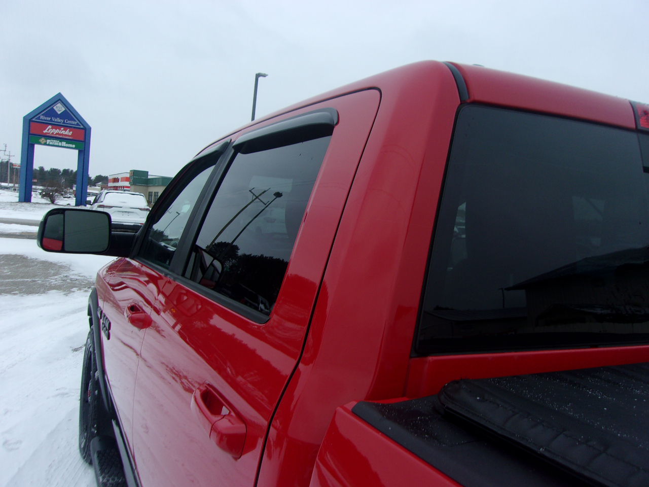 RAM 1500 4WD Crew Cab 140.5" Rebel 2016