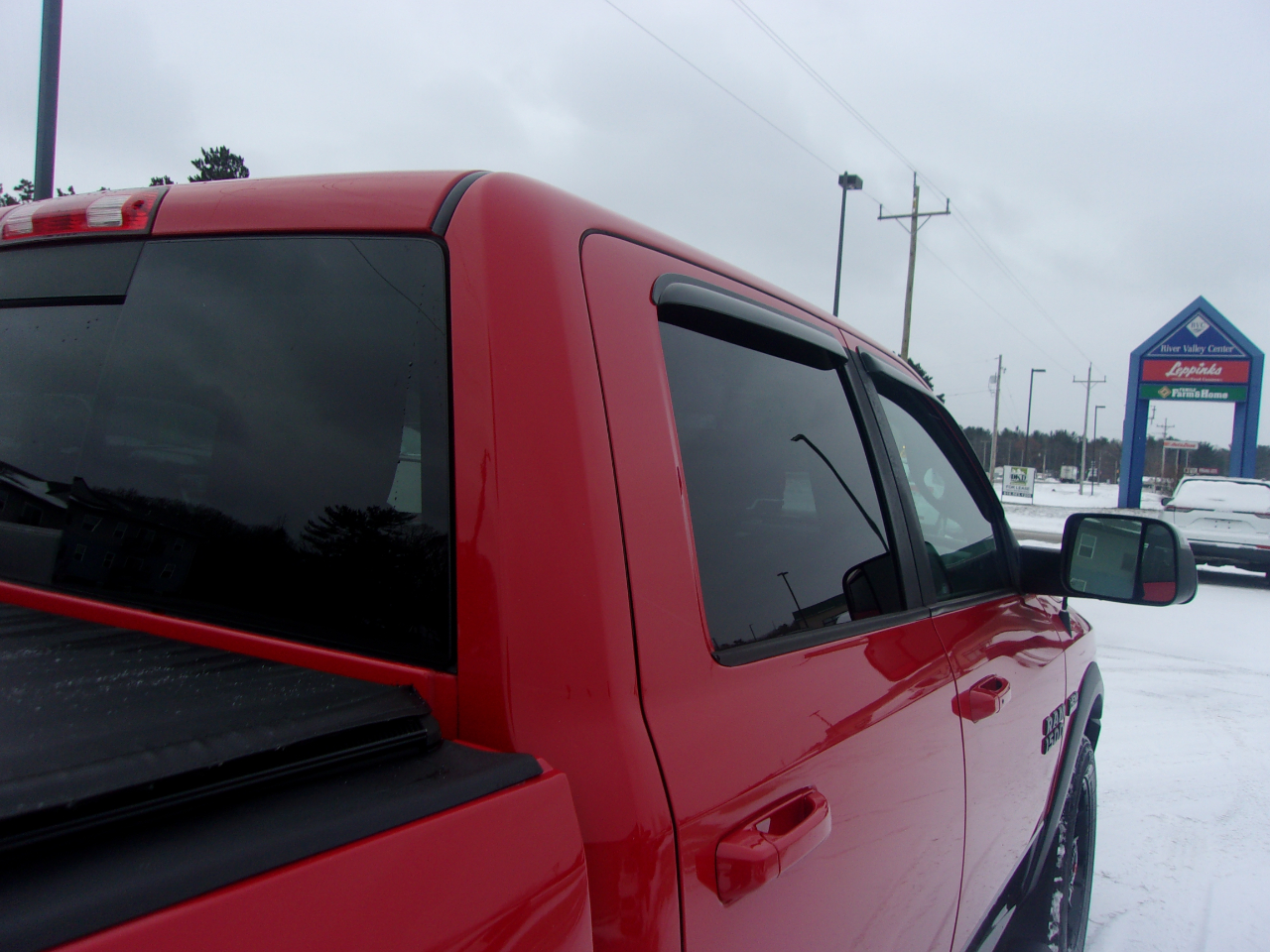 RAM 1500 4WD Crew Cab 140.5" Rebel 2016