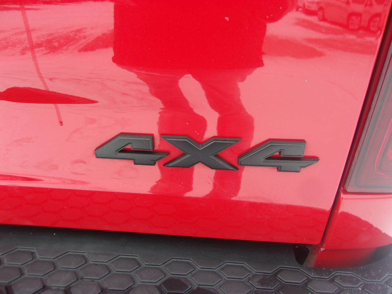 RAM 1500 4WD Crew Cab 140.5" Rebel 2016