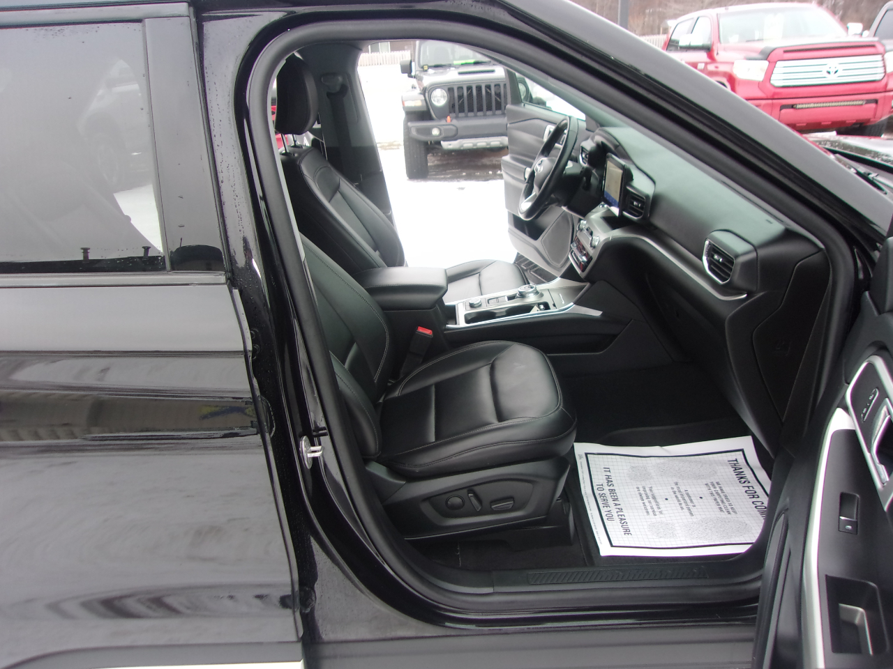 Ford Explorer XLT 4WD 2022