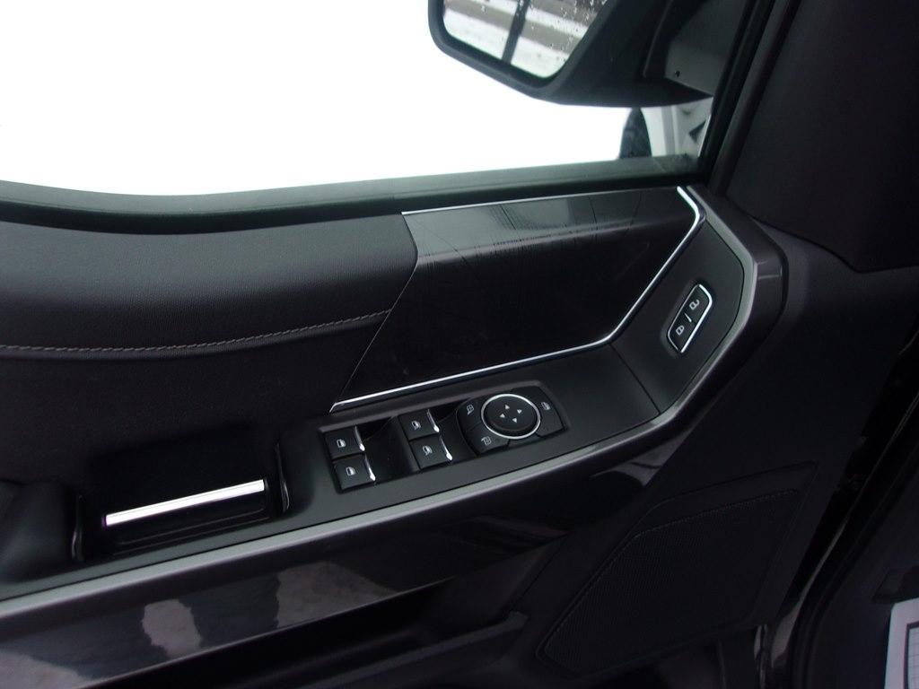 Ford F-150 XLT 4WD SuperCrew 5.5' Box 2022