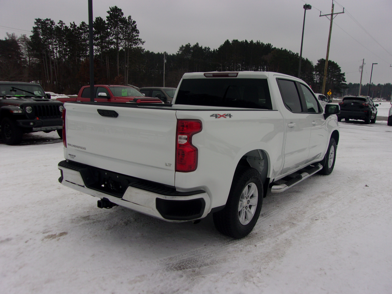 Chevrolet Silverado 1500 4WD Crew Cab 147" LT w/1LT 2022