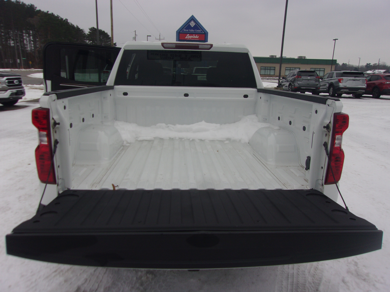 Chevrolet Silverado 1500 4WD Crew Cab 147" LT w/1LT 2022