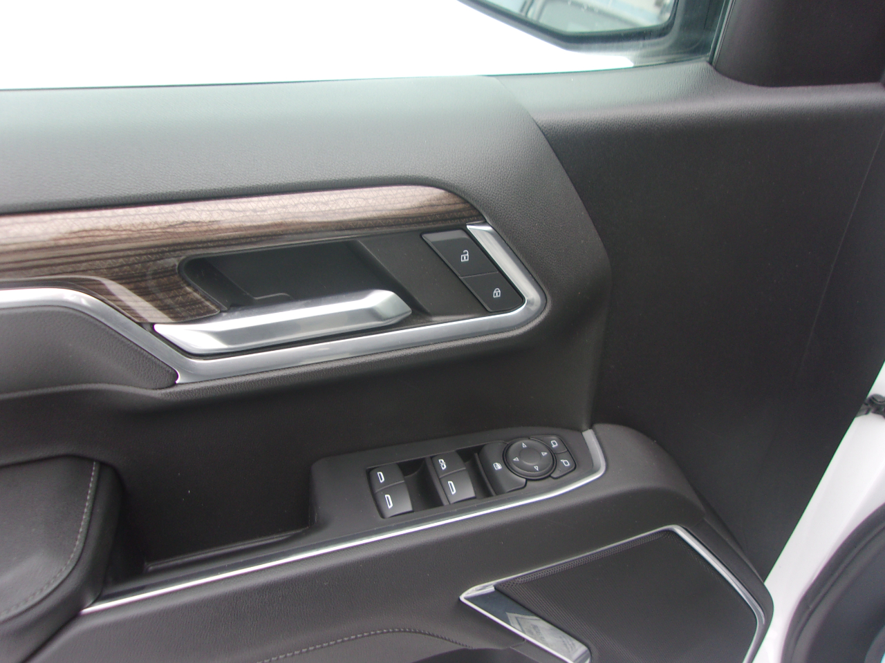 Chevrolet Silverado 1500 4WD Crew Cab 147" LT w/1LT 2022