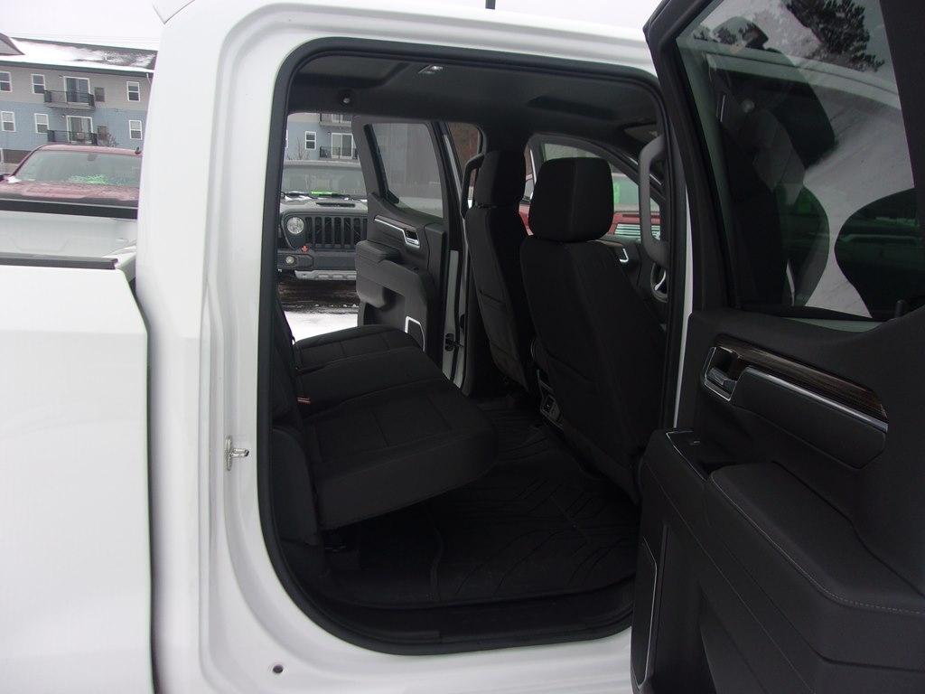 Chevrolet Silverado 1500 4WD Crew Cab 147" LT w/1LT 2022