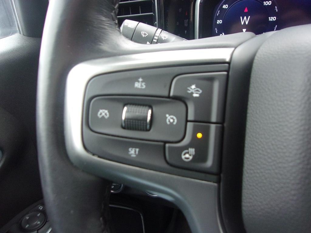 Chevrolet Silverado 1500 4WD Crew Cab 147" LT w/1LT 2022