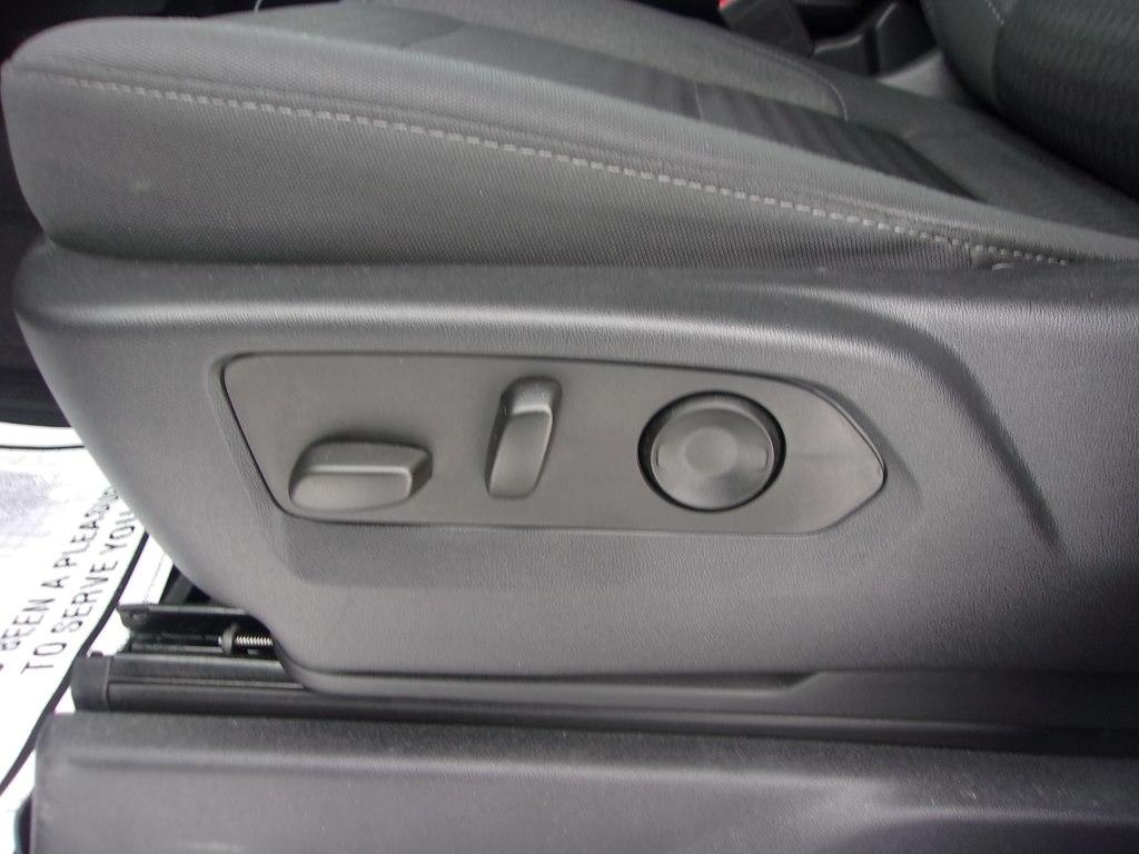 Chevrolet Silverado 1500 4WD Crew Cab 147" LT w/1LT 2022