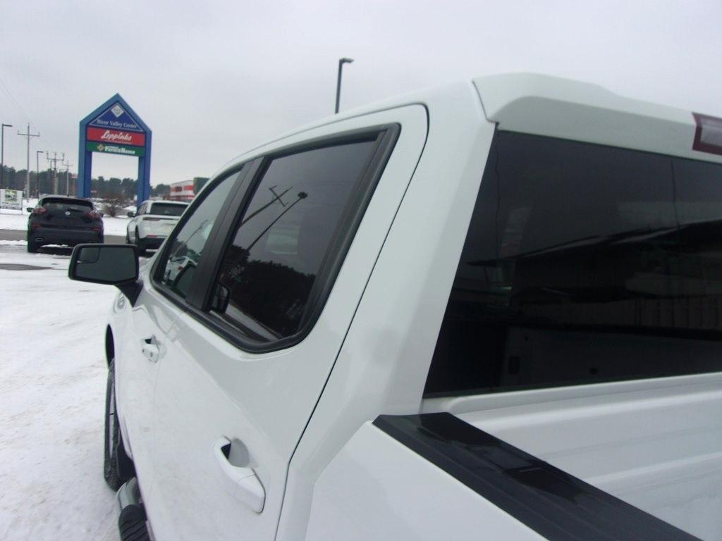 Chevrolet Silverado 1500 4WD Crew Cab 147" LT w/1LT 2022