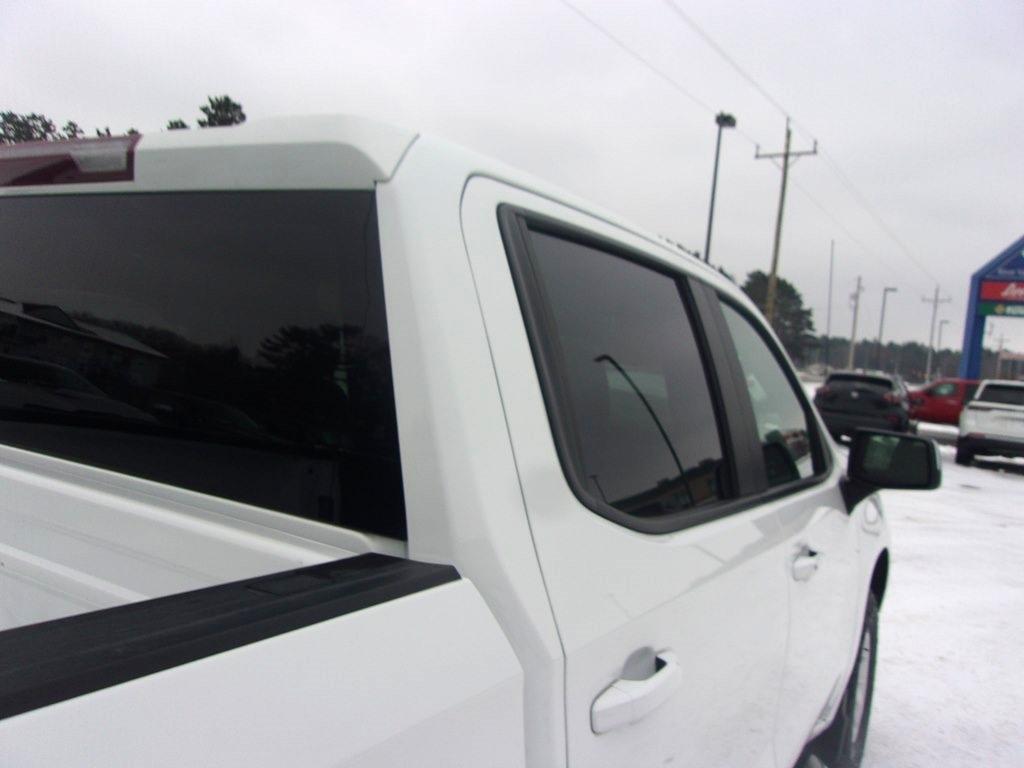 Chevrolet Silverado 1500 4WD Crew Cab 147" LT w/1LT 2022