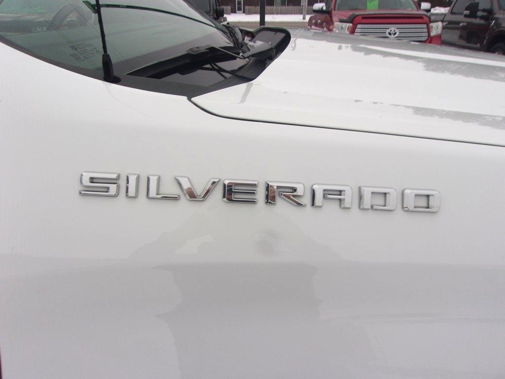 Chevrolet Silverado 1500 4WD Crew Cab 147" LT w/1LT 2022